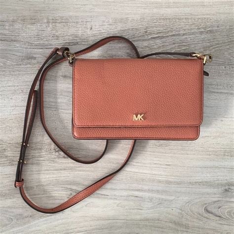 michael kors mott pebbled leather phone crossbody wallet|Michael Kors Mott Crossbody Bag.